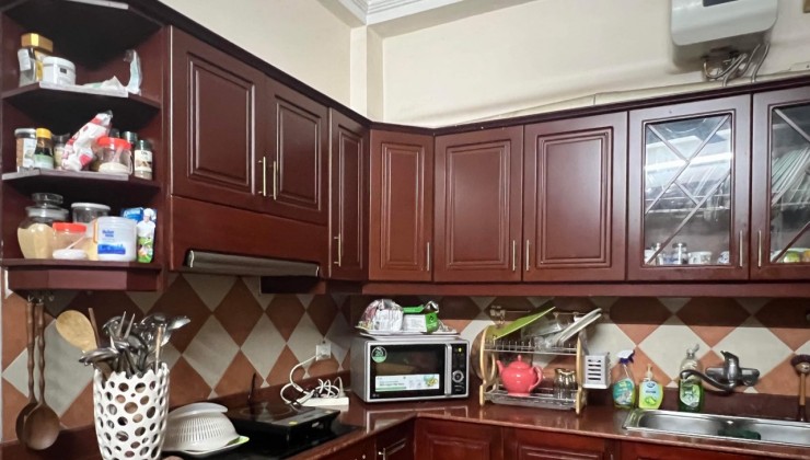 CHO THUÊ NHÀ NGUYÊN CĂN NGÕ BA GÁC GIẢI PHÓNG, 50M2, 2 TẦNG, 2 NGỦ, 2 WC, GÍA 7.5 TRIỆU
